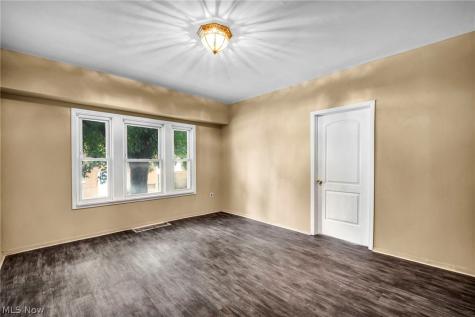 8802 Denison Avenue Cleveland OH 44102