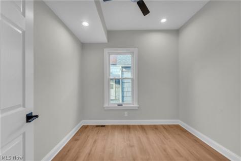 1330 W 67th Street Cleveland OH 44102