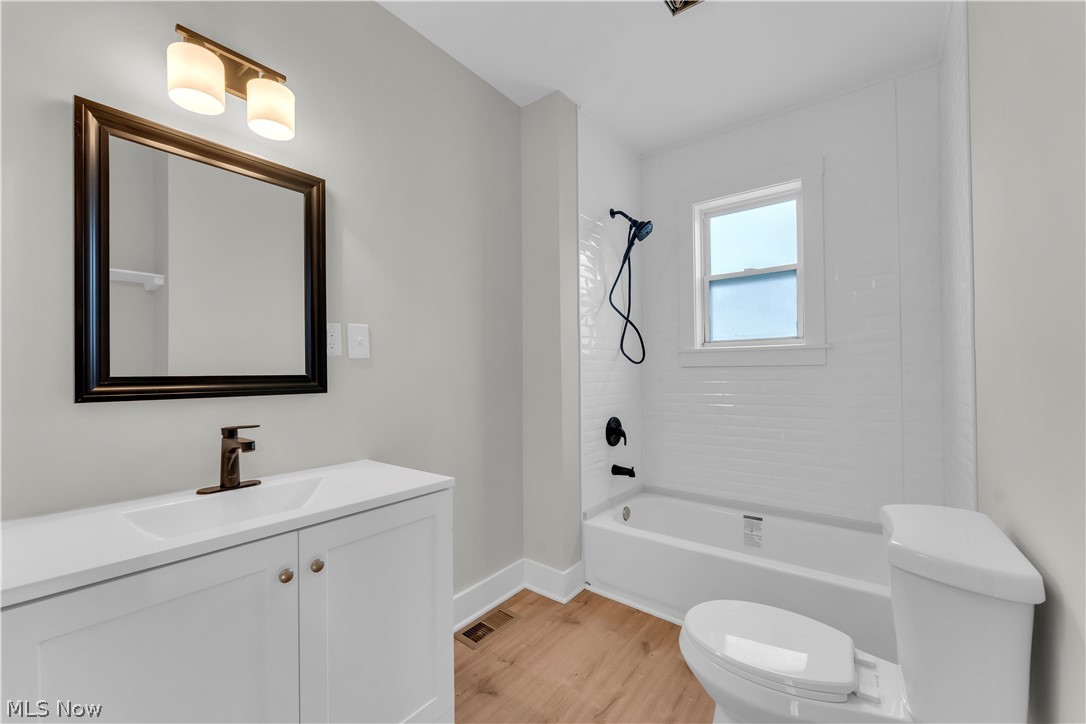 1330 W 67th Street Cleveland OH 44102