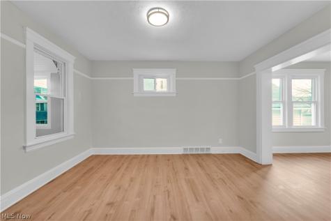 1330 W 67th Street Cleveland OH 44102