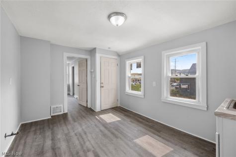 1735 Buhrer Avenue Cleveland OH 44109