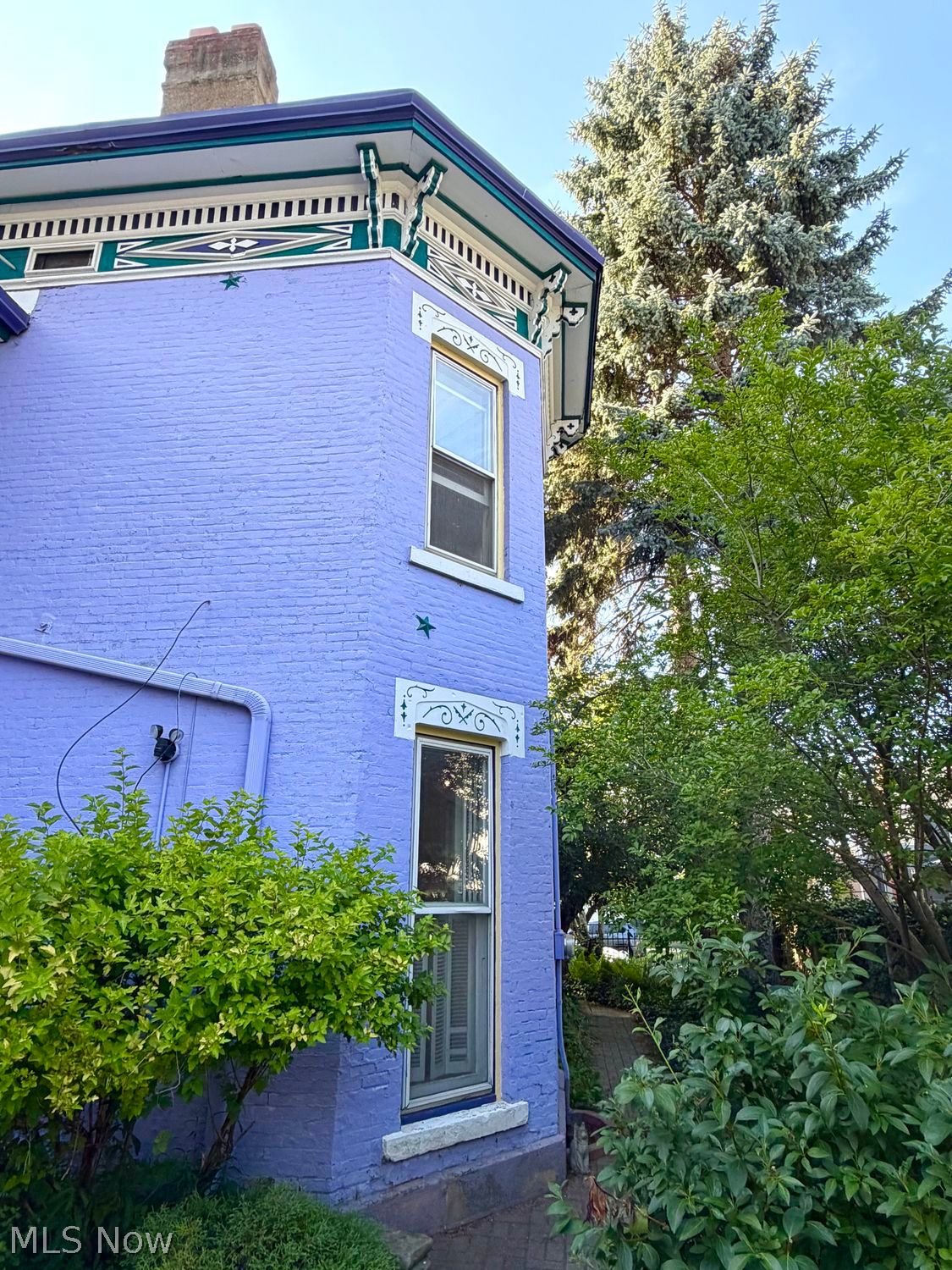 4615 Clinton Avenue Cleveland OH 44102