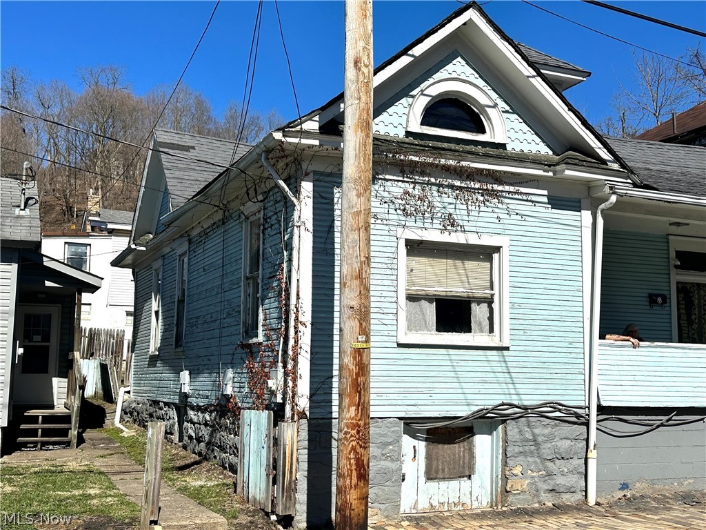 233 W Ninth Street East Liverpool OH 43920