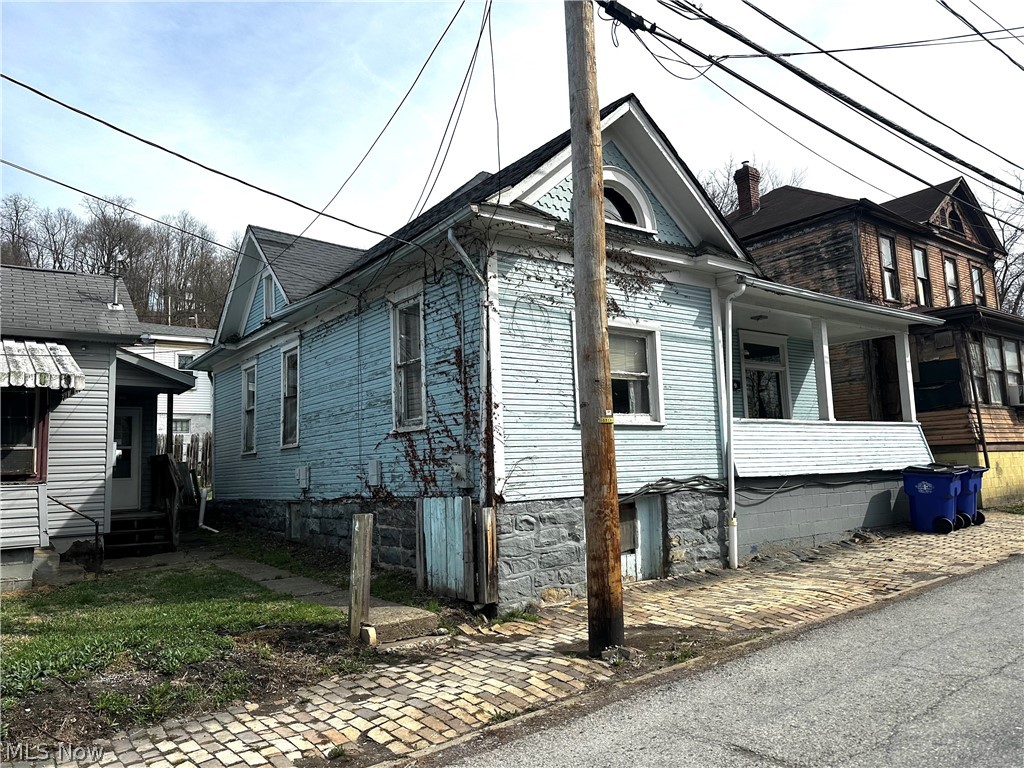 233 W Ninth Street East Liverpool OH 43920