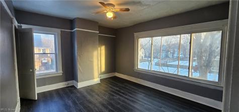 8823 Yale Avenue Cleveland OH 44108