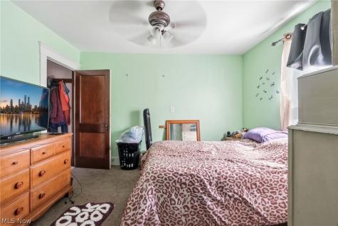 3202 Montclair Avenue Cleveland OH 44109