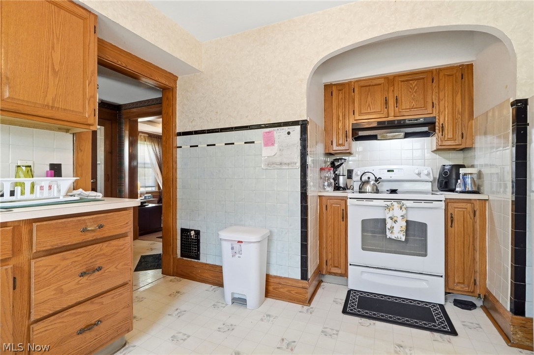 3202 Montclair Avenue Cleveland OH 44109