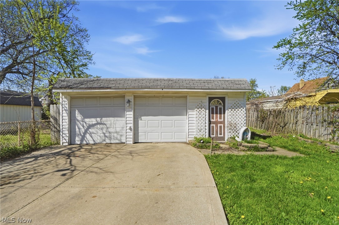 3202 Montclair Avenue Cleveland OH 44109