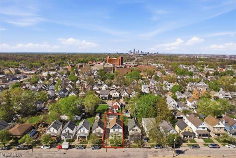 3202 Montclair Avenue Cleveland OH 44109