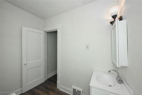 2805 E 126th Street Cleveland OH 44120