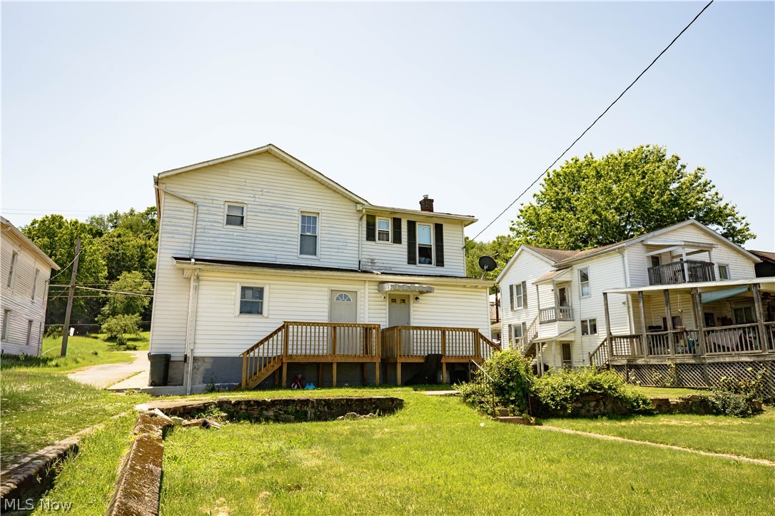 153/155 W Lisbon Street Waynesburg OH 44688