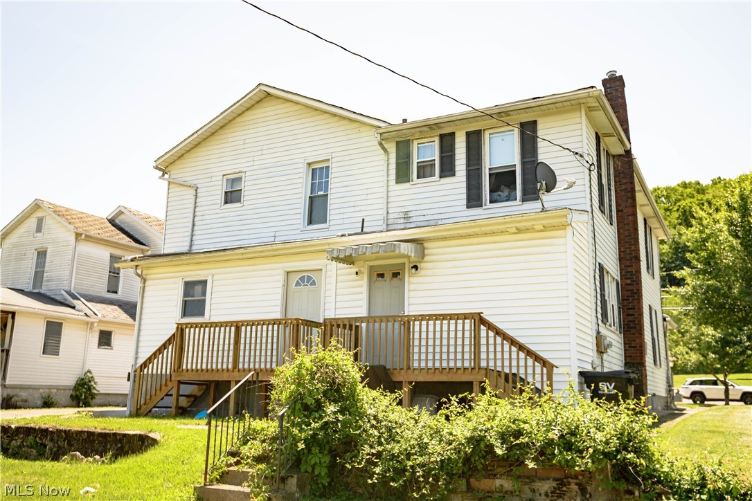 153/155 W Lisbon Street Waynesburg OH 44688