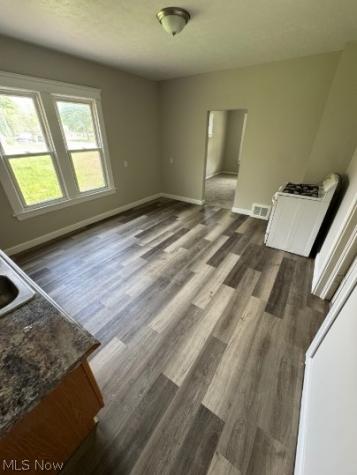 5911 Lansing Avenue Cleveland OH 44105