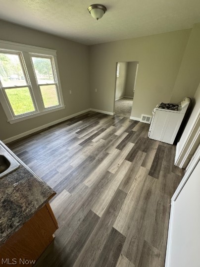 5911 Lansing Avenue Cleveland OH 44105