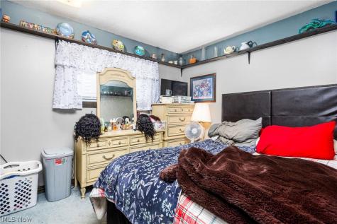 8585-8587 Manchester Avenue NW Canal Fulton OH 44614