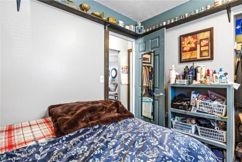8585-8587 Manchester Avenue NW Canal Fulton OH 44614