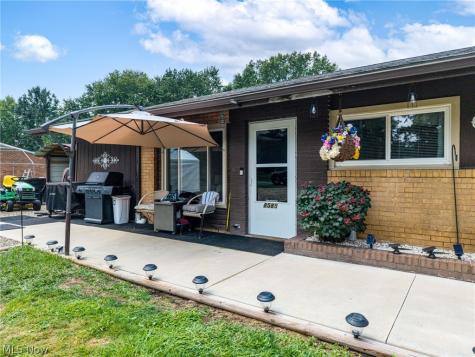 8585-8587 Manchester Avenue NW Canal Fulton OH 44614