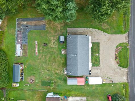 8585-8587 Manchester Avenue NW Canal Fulton OH 44614