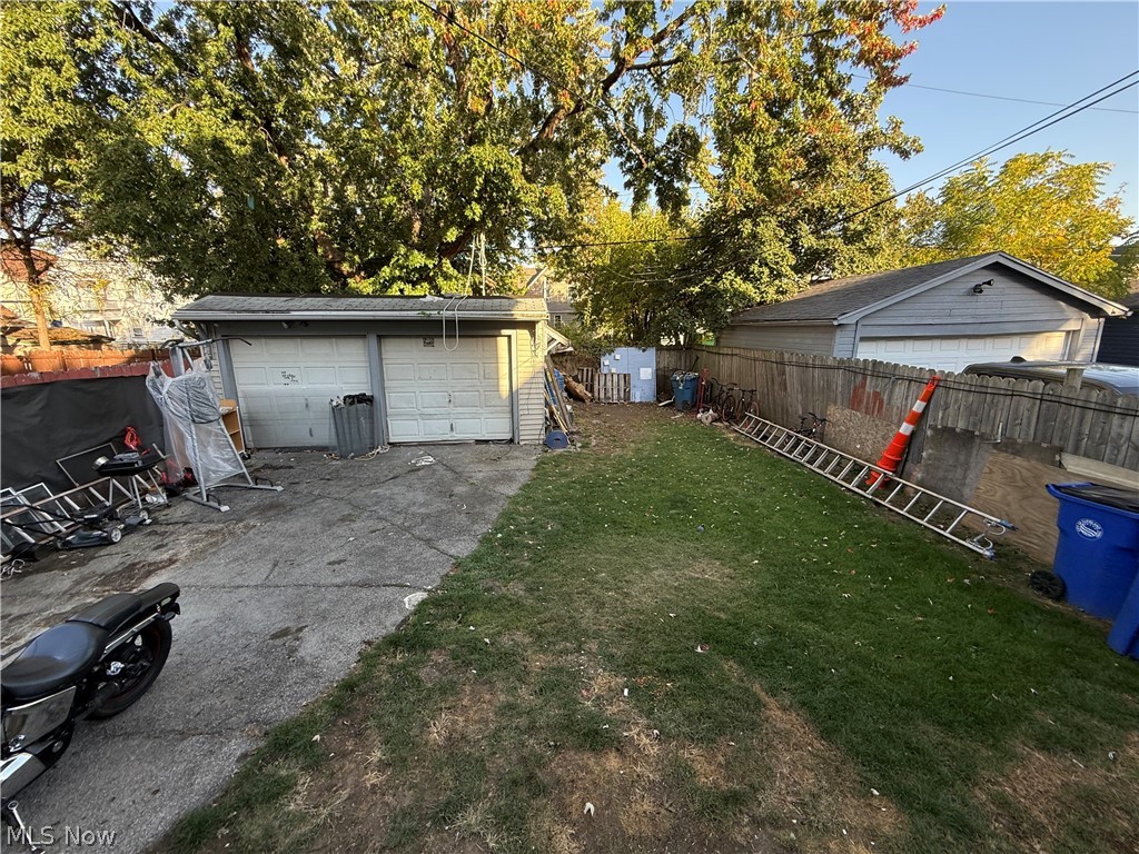 3273 W 99th Street Cleveland OH 44102