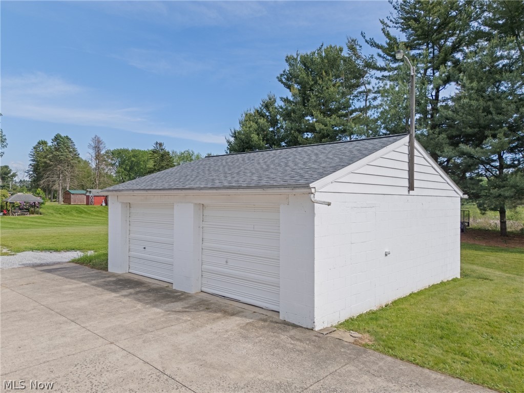 120 Center Road New Franklin OH 44319