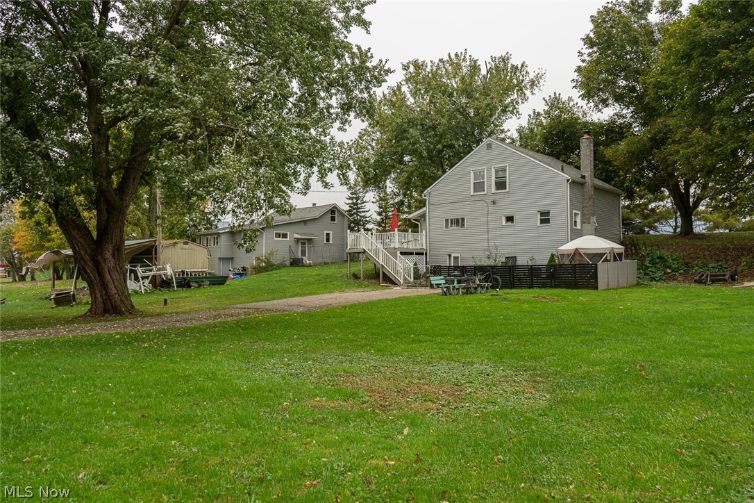 220,210 Kent Avenue NE Hartville OH 44632