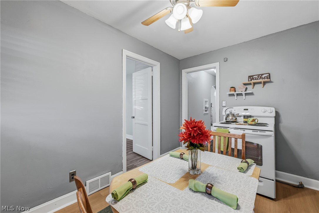 676 SE Central Parkway Avenue SE Warren OH 44484