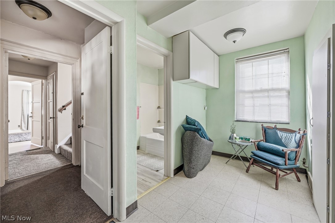 676 SE Central Parkway Avenue SE Warren OH 44484