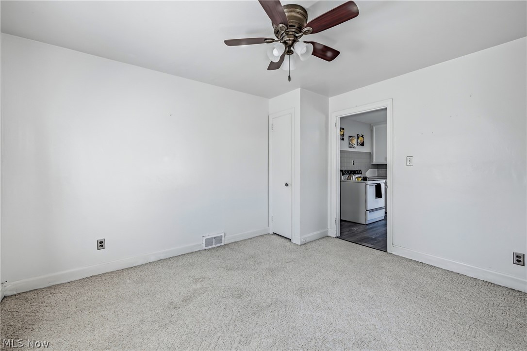 676 SE Central Parkway Avenue SE Warren OH 44484
