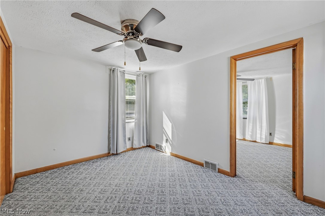 676 SE Central Parkway Avenue SE Warren OH 44484