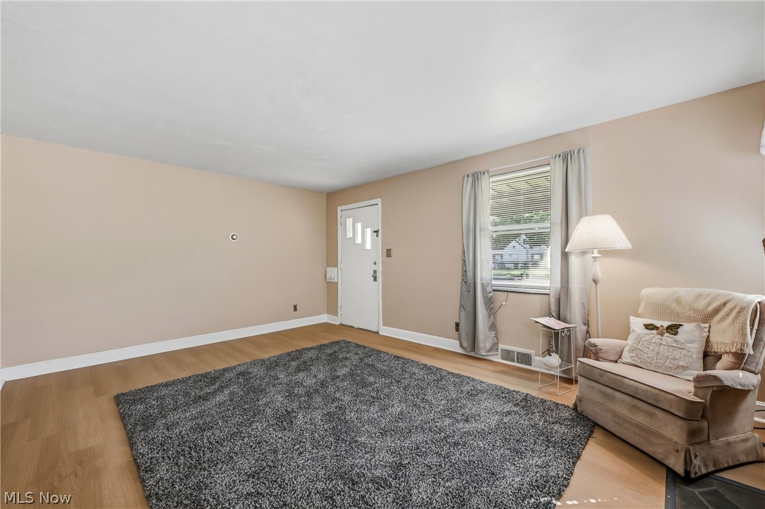 676 SE Central Parkway Avenue SE Warren OH 44484