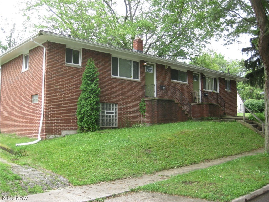 1923-1925 Evergreen Avenue Akron OH 44301