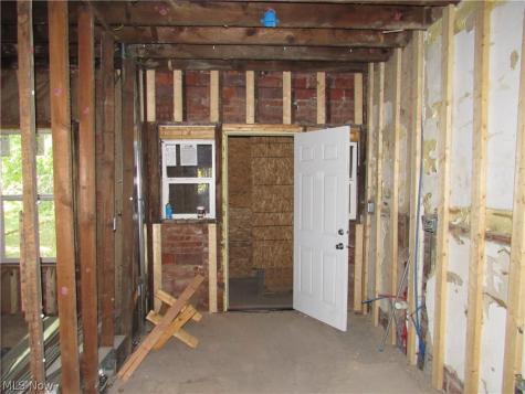 1231 E 124th Street Cleveland OH 44108