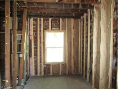 1231 E 124th Street Cleveland OH 44108