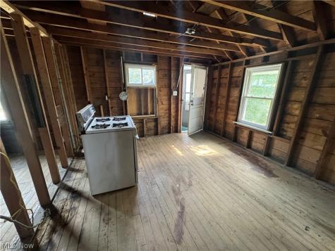 1341 Long Avenue Lorain OH 44052