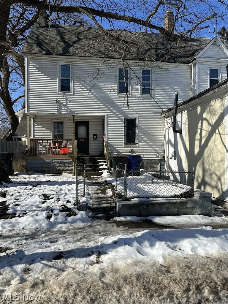 8701 Lake Avenue Cleveland OH 44102