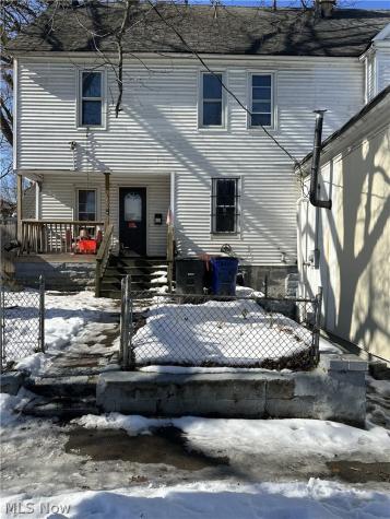 8701 Lake Avenue Cleveland OH 44102
