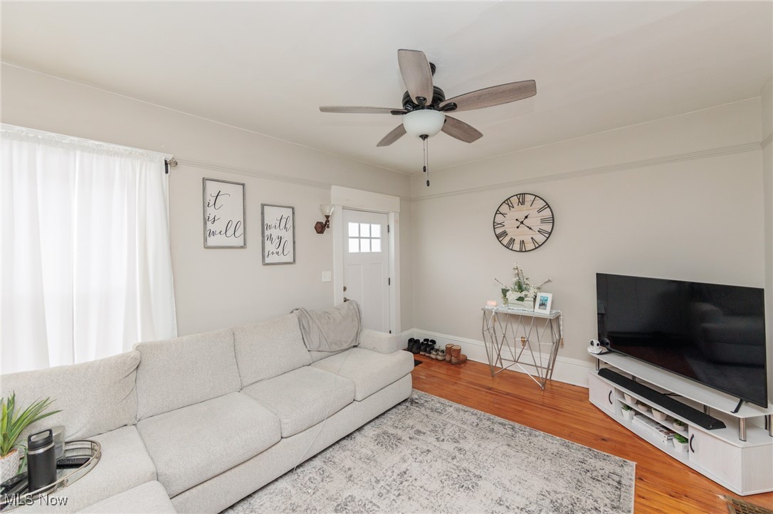 1412 Winchester Avenue Lakewood OH 44107