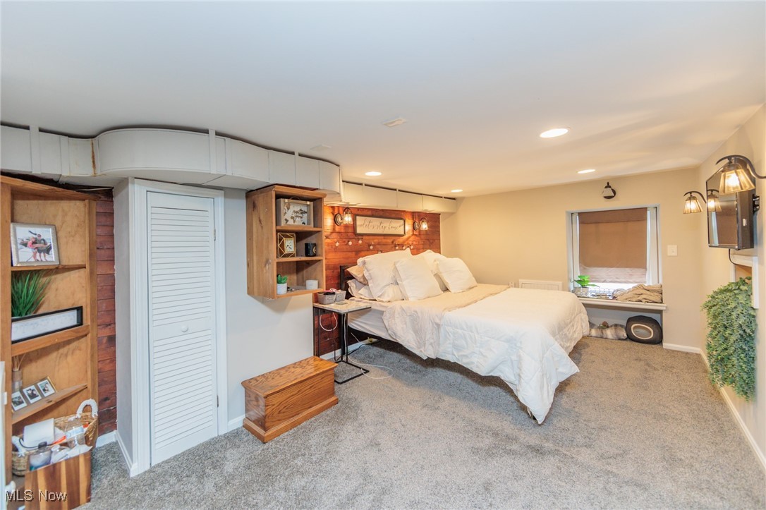 1412 Winchester Avenue Lakewood OH 44107
