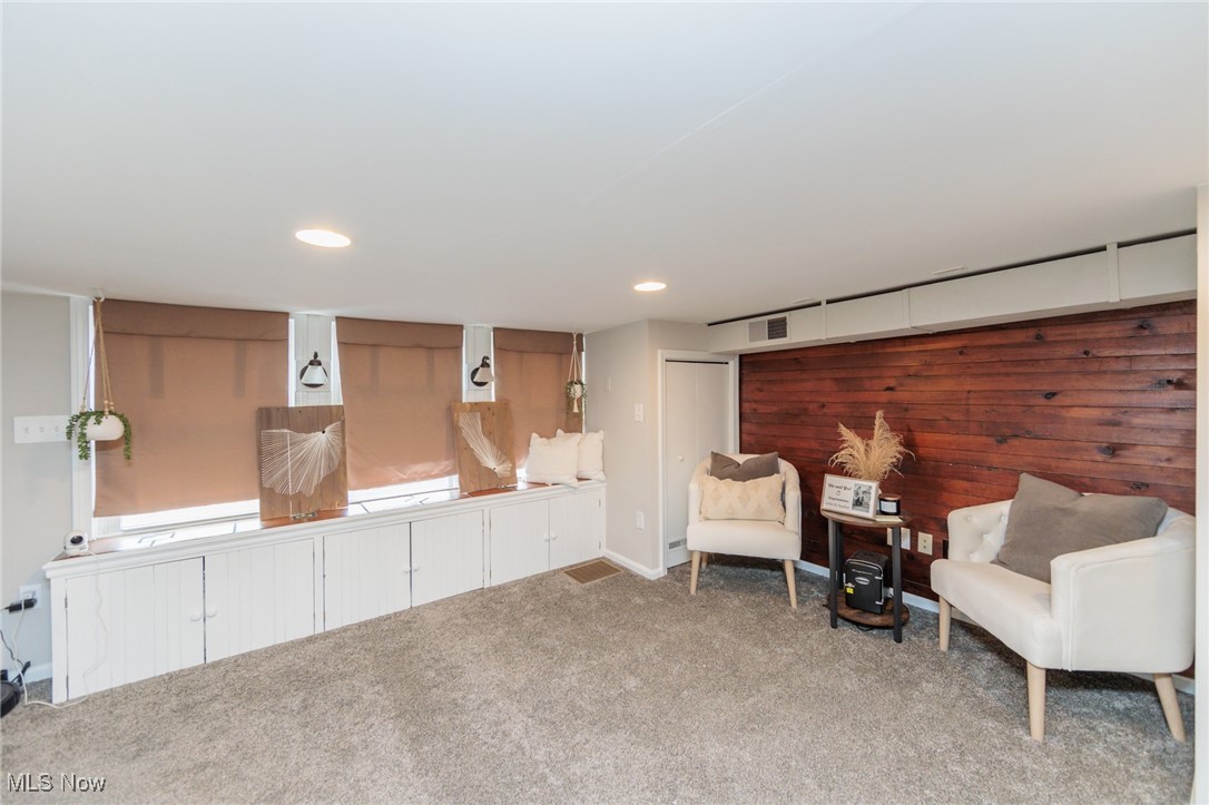 1412 Winchester Avenue Lakewood OH 44107