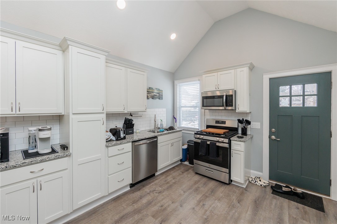 1412 Winchester Avenue Lakewood OH 44107