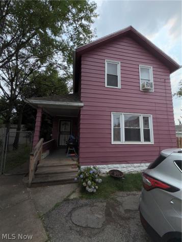 7426 Spafford Road Cleveland OH 44105