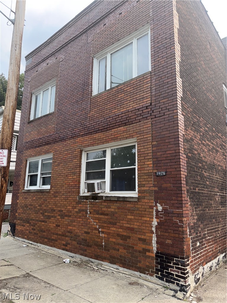7426 Spafford Road Cleveland OH 44105