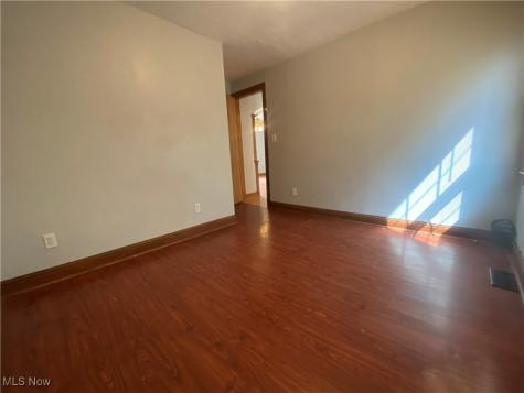 7619 Essen Avenue Parma OH 44129