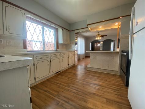 7619 Essen Avenue Parma OH 44129
