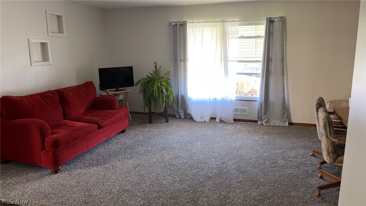 3200 Snow Road Parma OH 44134