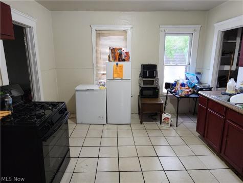 10001 Sophia Avenue Cleveland OH 44104