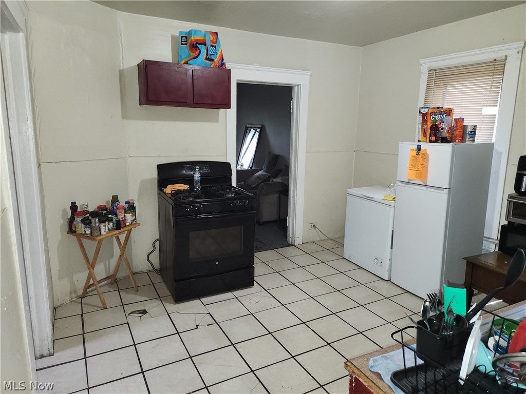 10001 Sophia Avenue Cleveland OH 44104