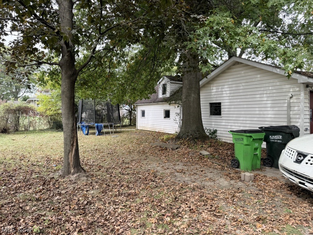 51 Thames Avenue Bedford OH 44146
