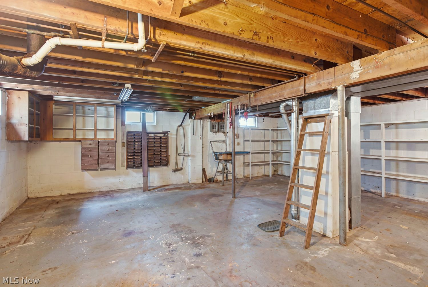 476-480 Celia Ave Celia Avenue Akron OH 44312