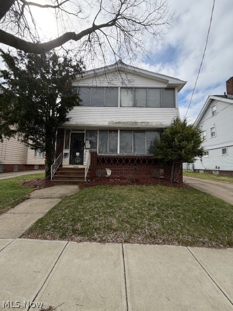 16206 Grovewood Avenue Cleveland OH 44110